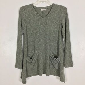 Logo Lori Goldstein Space Dye Ribbed Top V Neck